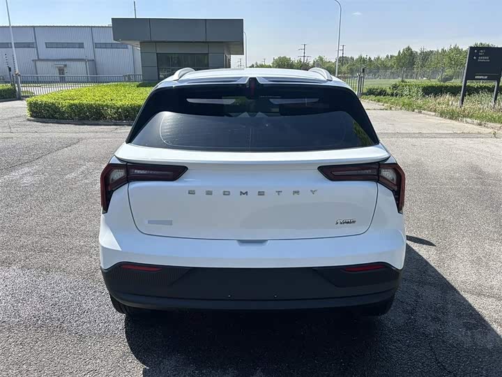 Geely Geometry E Firefly, 2022 — фото 4 из 9