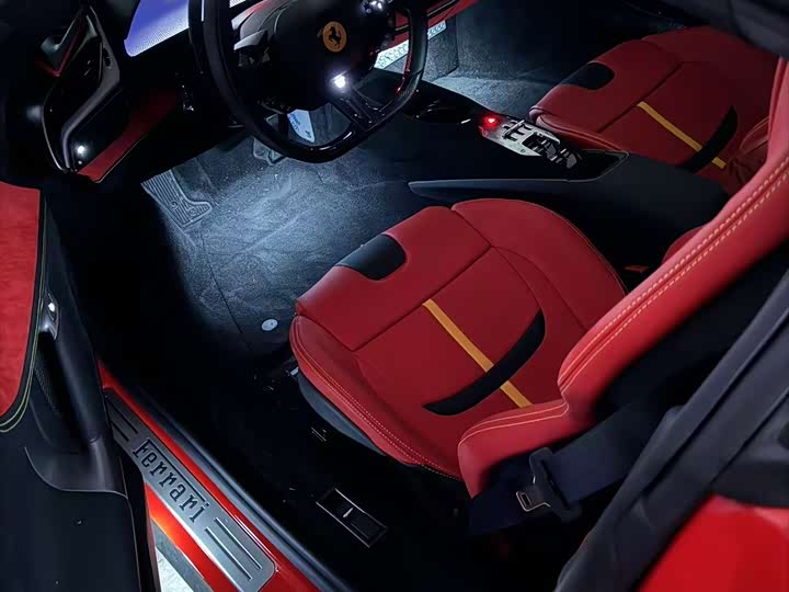 Ferrari SF90, 2024 — фото 5 из 9