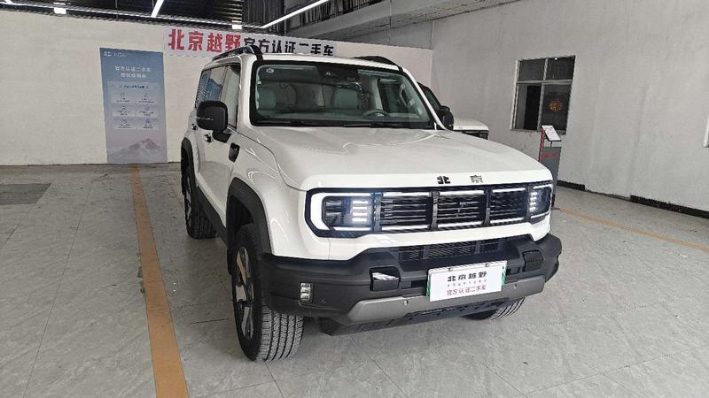 BAIC Beijing BJ40 Hybrid, 2025 — фото 3 из 11