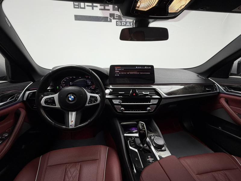 BMW 5 Series, 2021 — фото 9 из 12