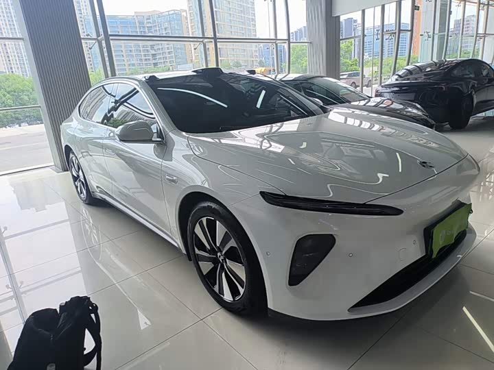 Nio ET7, 2023 — фото 4 из 9