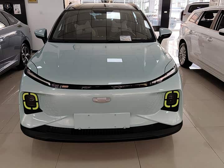 Geely Geometry E Firefly, 2022 — фото 2 из 9