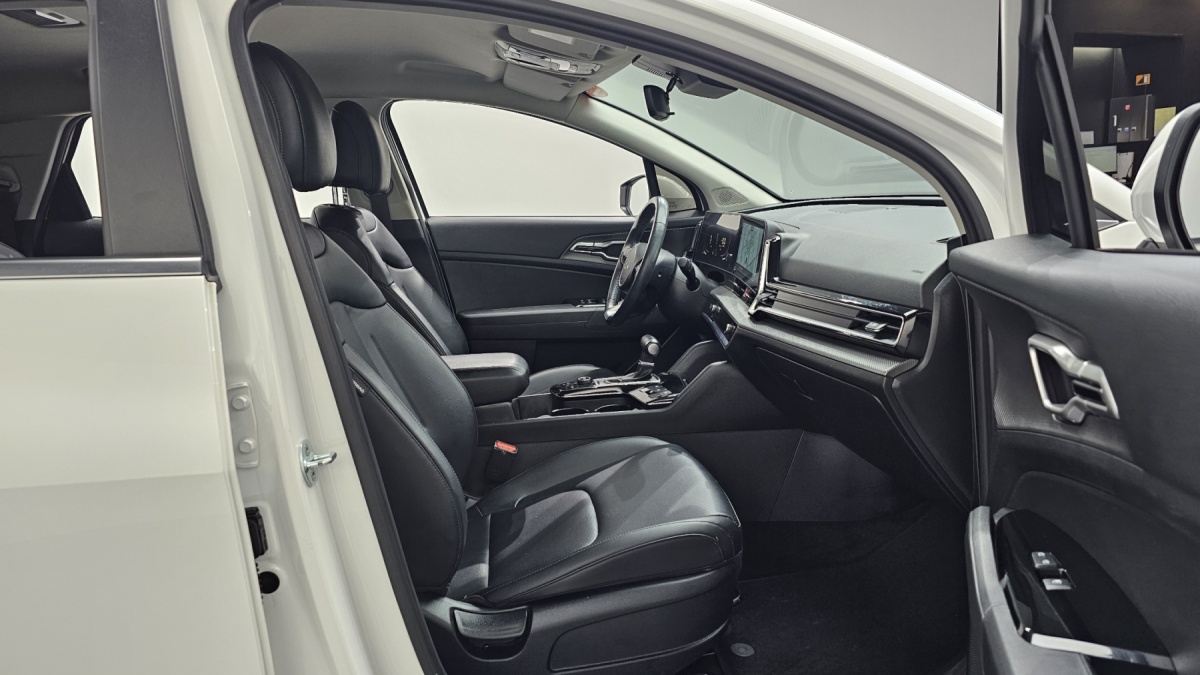 Kia Sportage, 2021 — фото 10 из 12