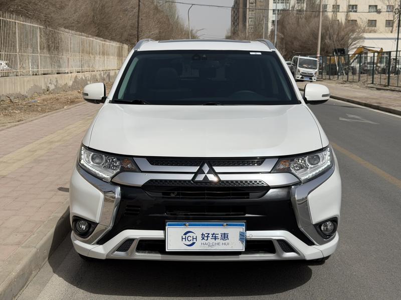 Mitsubishi Outlander, 2021 — фото 2 из 12