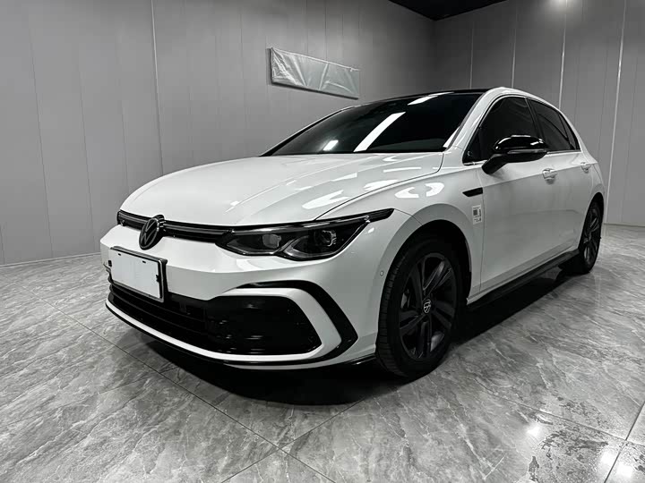 Volkswagen Golf, 2022 — купить в Казани под ключ