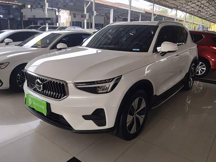 Volvo XC40, 2023 — фото 2 из 9