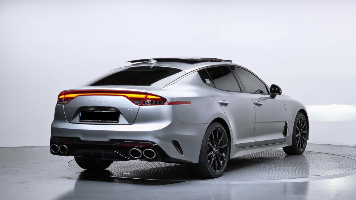 Kia Stinger, 2022 — фото 2 из 12