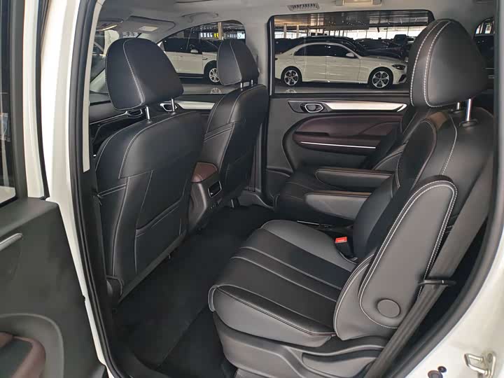 GAC Trumpchi M6, 2024 — фото 8 из 9