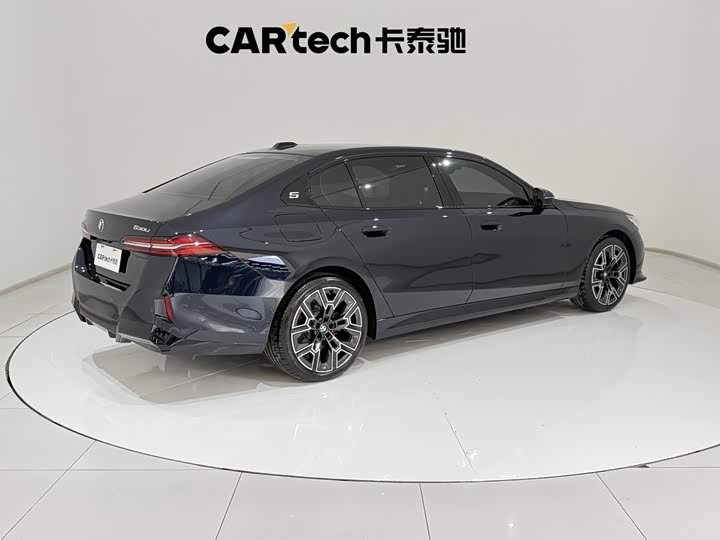 BMW 5 Series, 2025 — фото 5 из 9