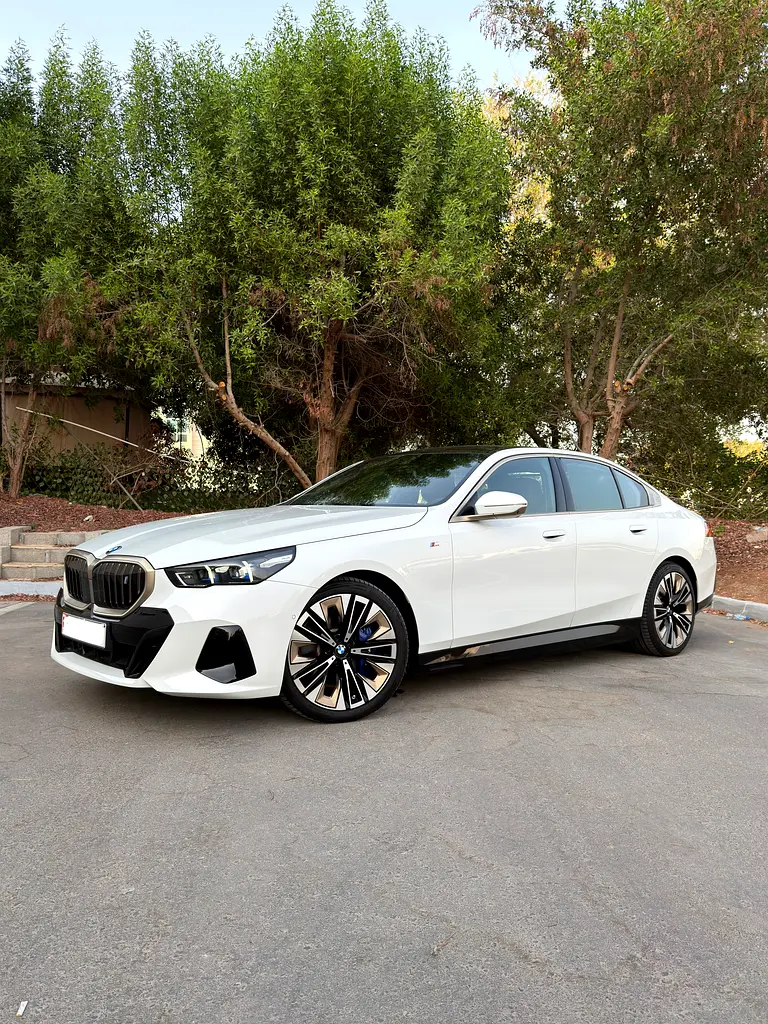 BMW i5, 2026