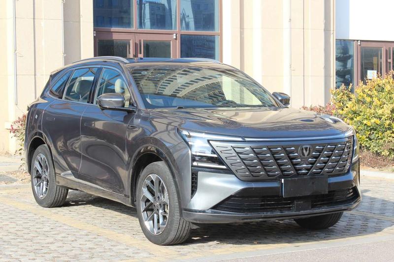Changan CS75 Plus, 2024 — фото 3 из 12