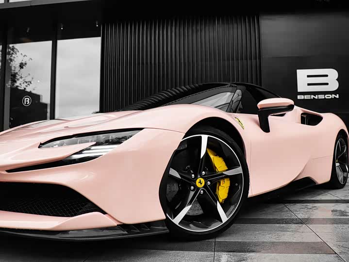 Ferrari SF90, 2021 — фото 8 из 9