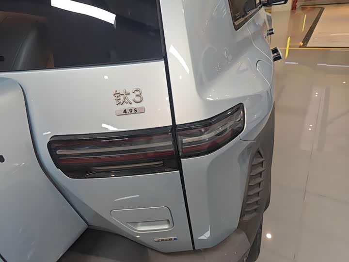 BYD FangChengBao Titanium 3 (Tai 3), 2025 — фото 8 из 9