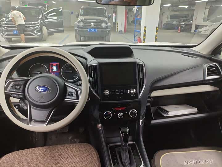 Subaru Forester, 2024 — фото 7 из 9