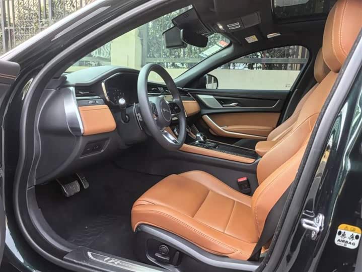 Jaguar XF L, 2022 — фото 7 из 9