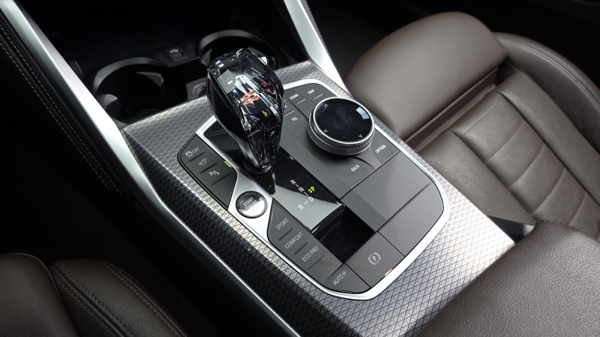 BMW i4, 2022 — фото 9 из 12