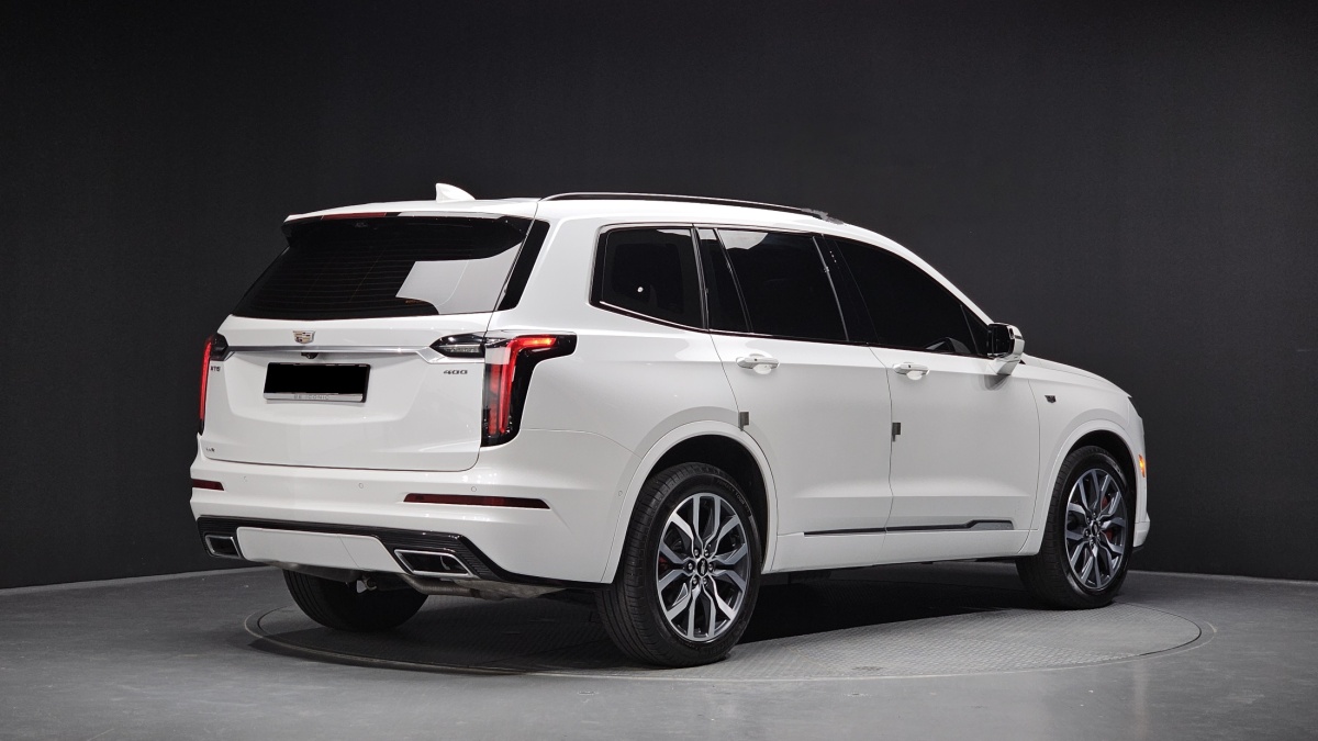 Cadillac XT6, 2023 — фото 2 из 12