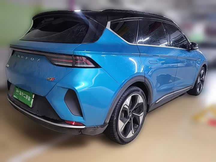 BAIC Arcfox Alpha T, 2023 — фото 6 из 9