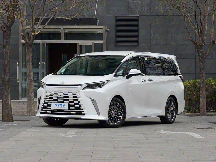 Lexus LM, 2026 — купить в Москве под ключ