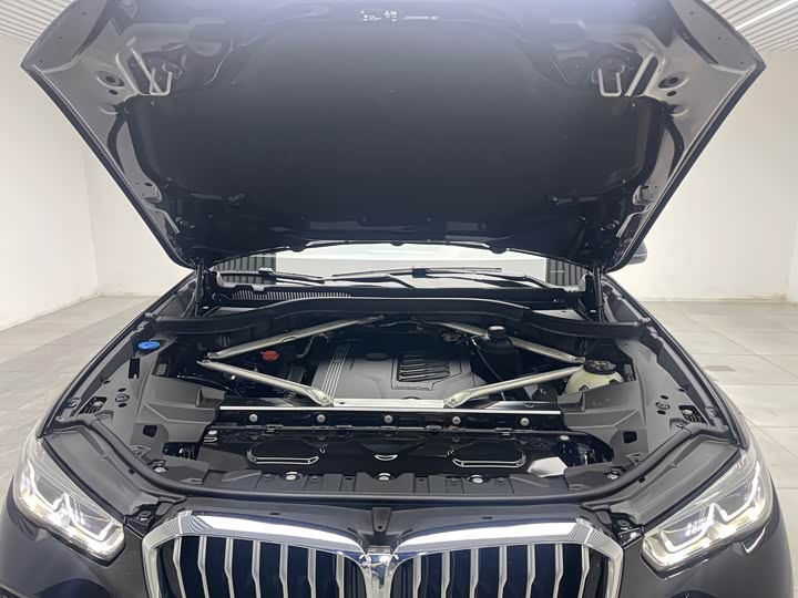 BMW X5, 2023 — фото 9 из 9
