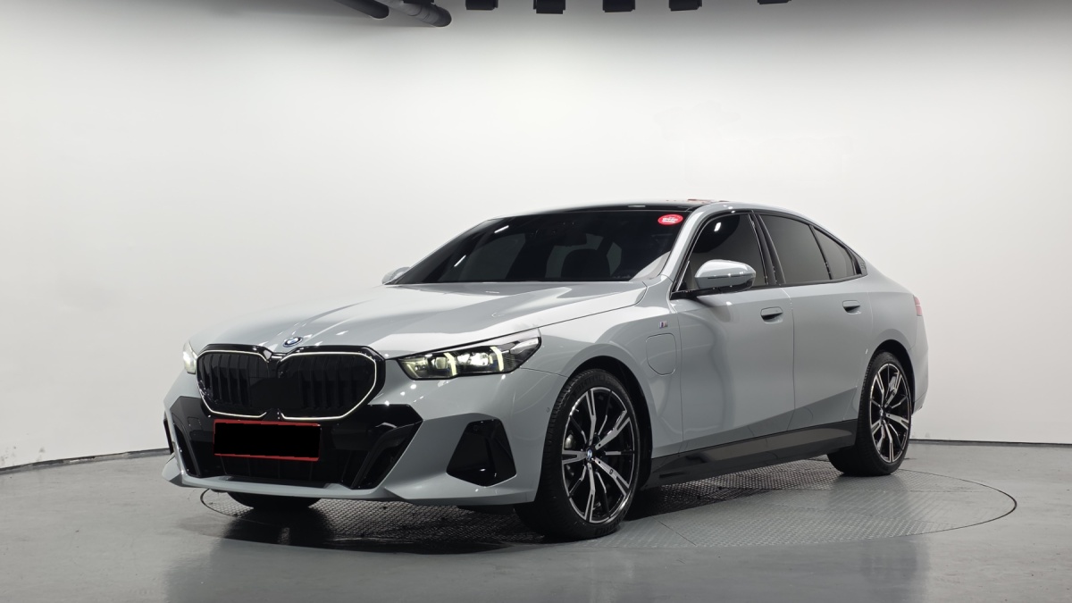 BMW 5 Series, 2025 — купить в Владимире под ключ