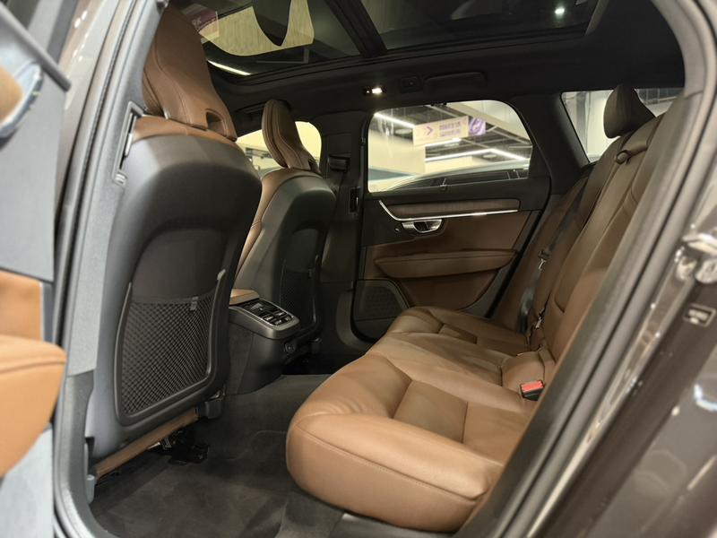 Volvo V90, 2023 — фото 12 из 12