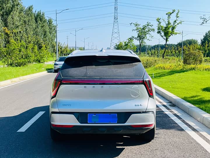 Geely Atlas L, 2025 — фото 9 из 9