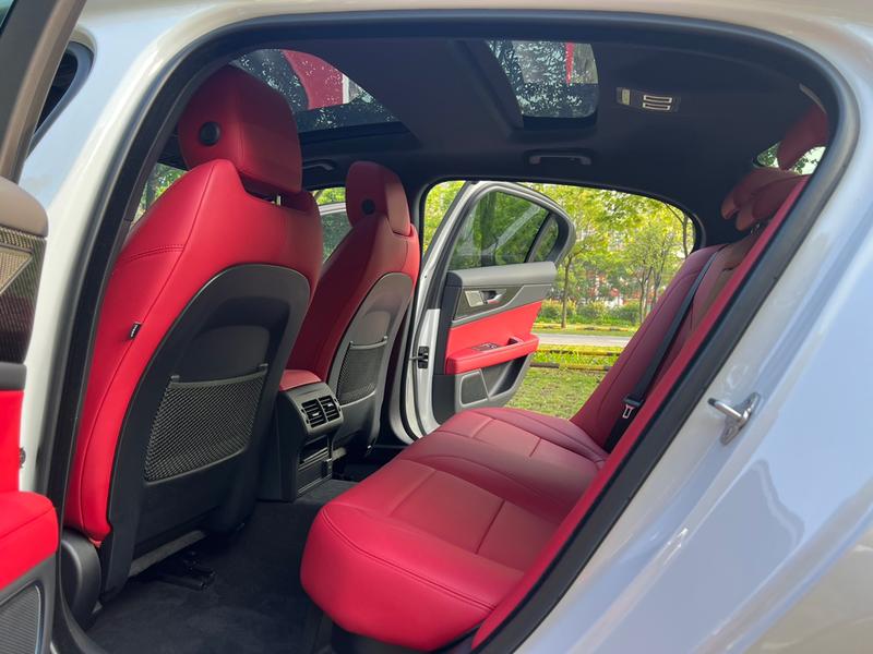 Jaguar XE L, 2023 — фото 9 из 10