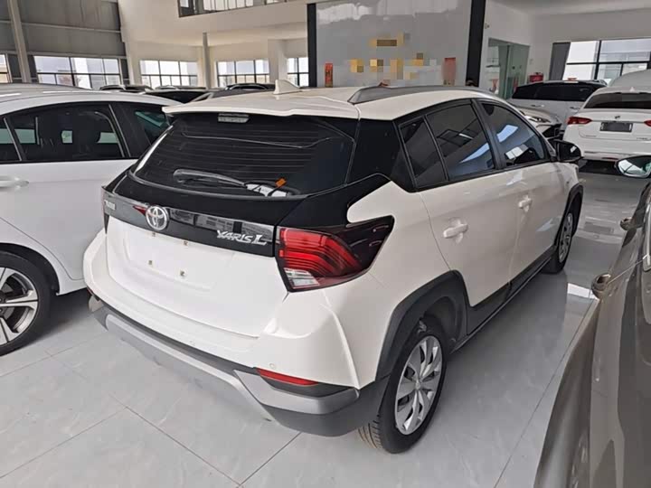 Toyota Yaris L Hatchback, 2022 — фото 7 из 9