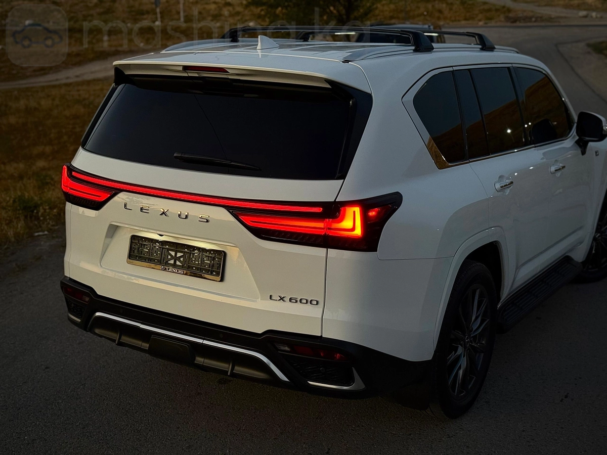 Lexus LX, 2024 — фото 6 из 12