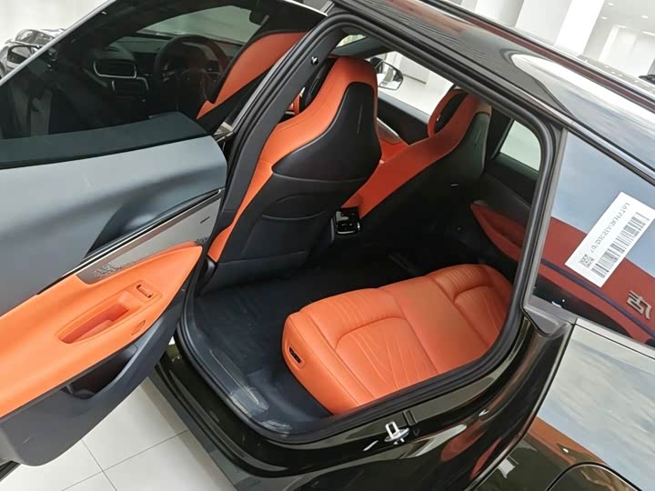 Lynk & Co 08 EM-P Hybrid, 2025 — фото 5 из 7