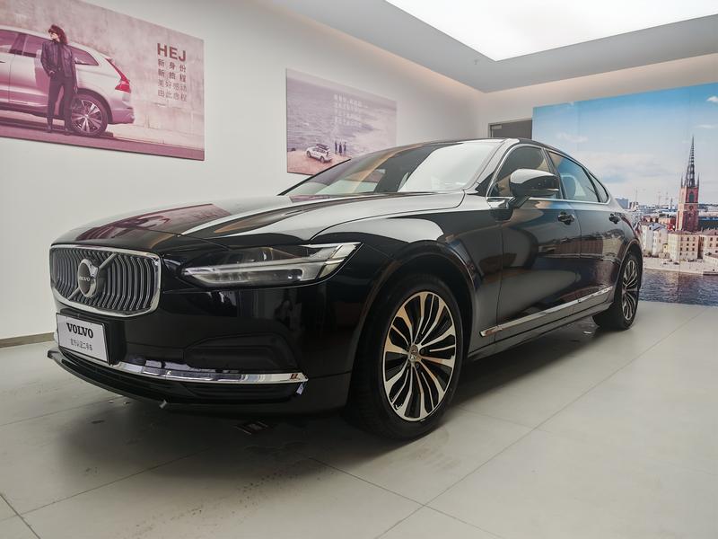 Volvo S90, 2025 — купить в Калуге под ключ