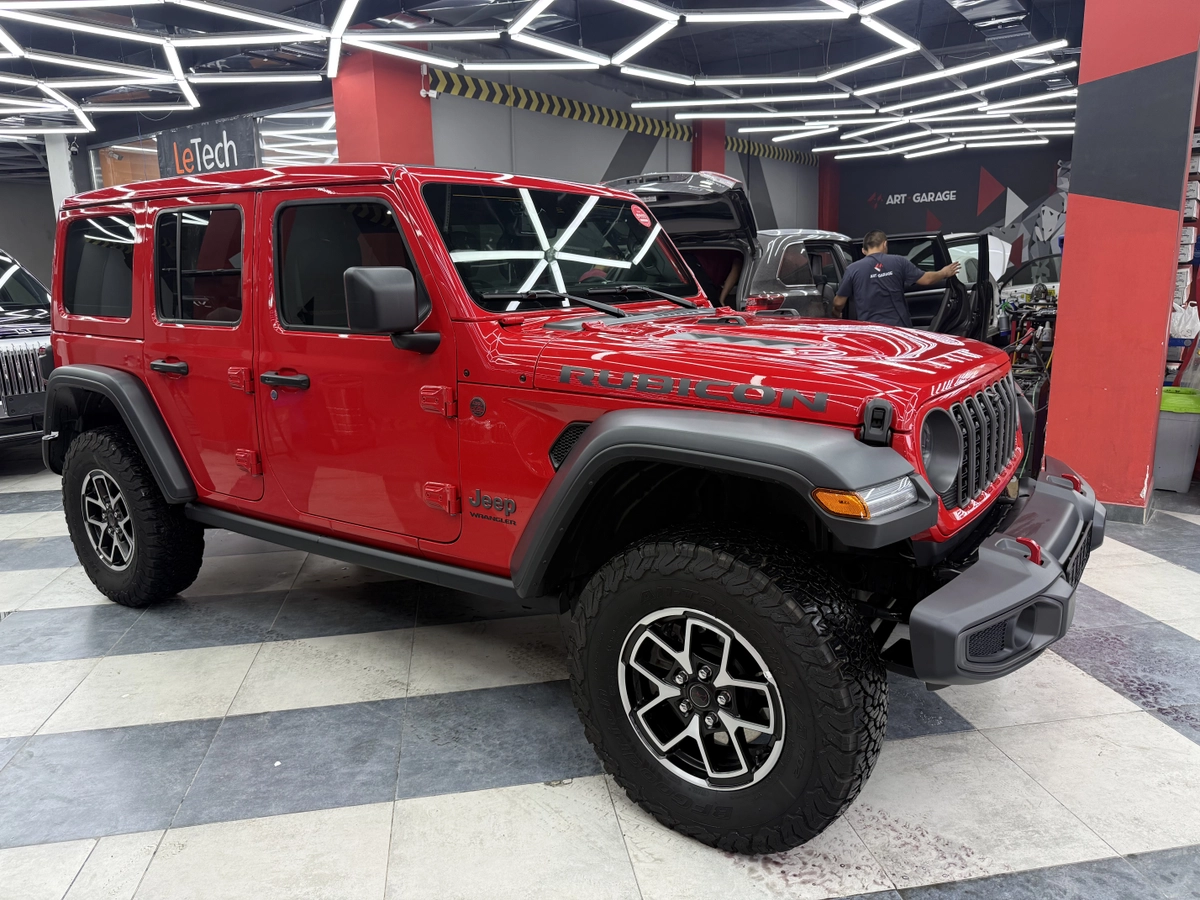Jeep Wrangler, 2024 — фото 2 из 12