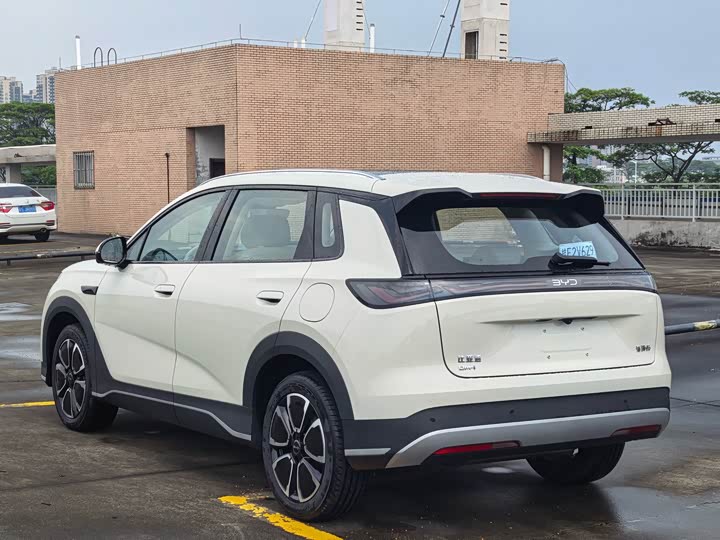 BYD Sea Lion 05 DM-i Hybrid, 2026 — фото 3 из 9