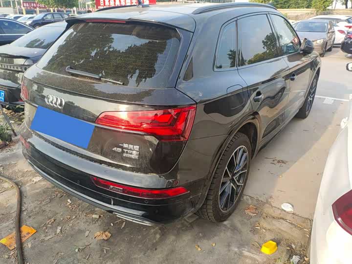 Audi Q5L, 2024 — фото 9 из 9
