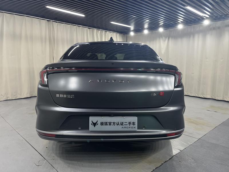 BAIC Arcfox Alpha S, 2023 — фото 5 из 10