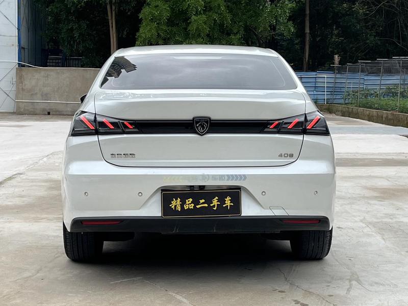 Peugeot 408, 2022 — фото 6 из 11