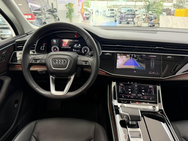 Audi Q7, 2024 — фото 9 из 12