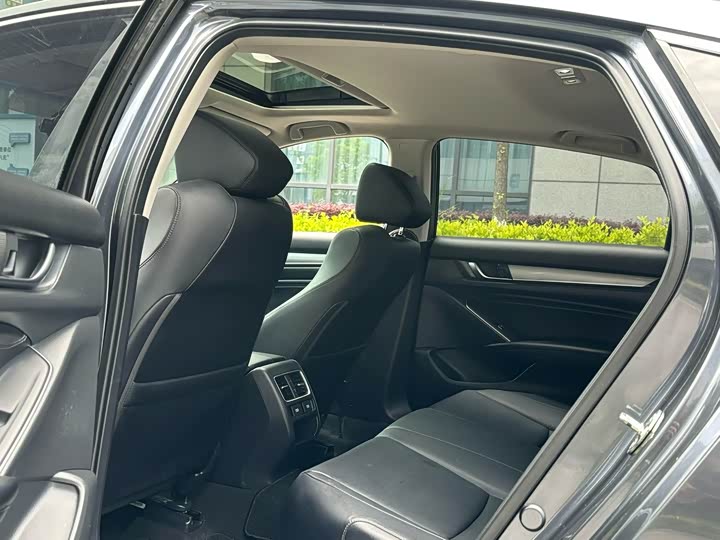 Honda Accord, 2022 — фото 5 из 9