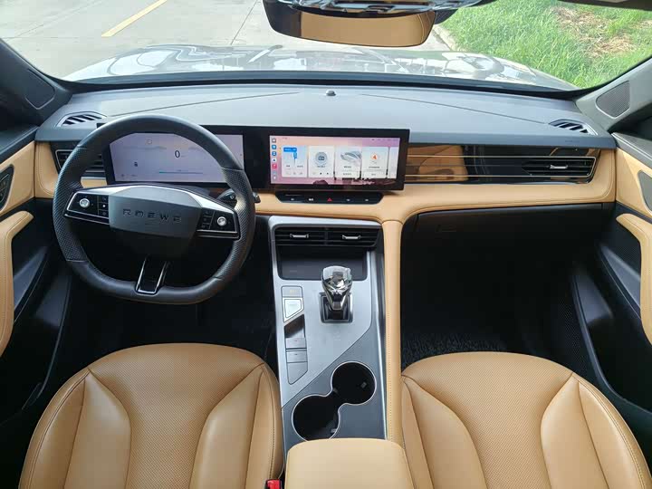 Roewe RX5, 2022 — фото 8 из 9
