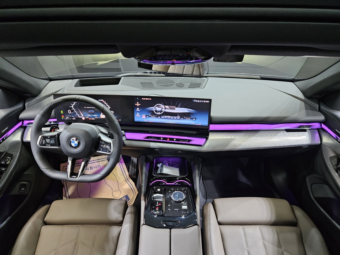 BMW 5 Series, 2025 — фото 7 из 12