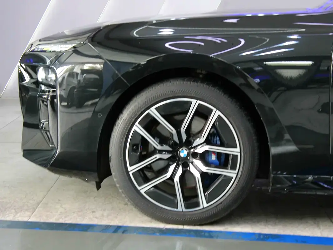 BMW 7-Series, 2023 — фото 7 из 10