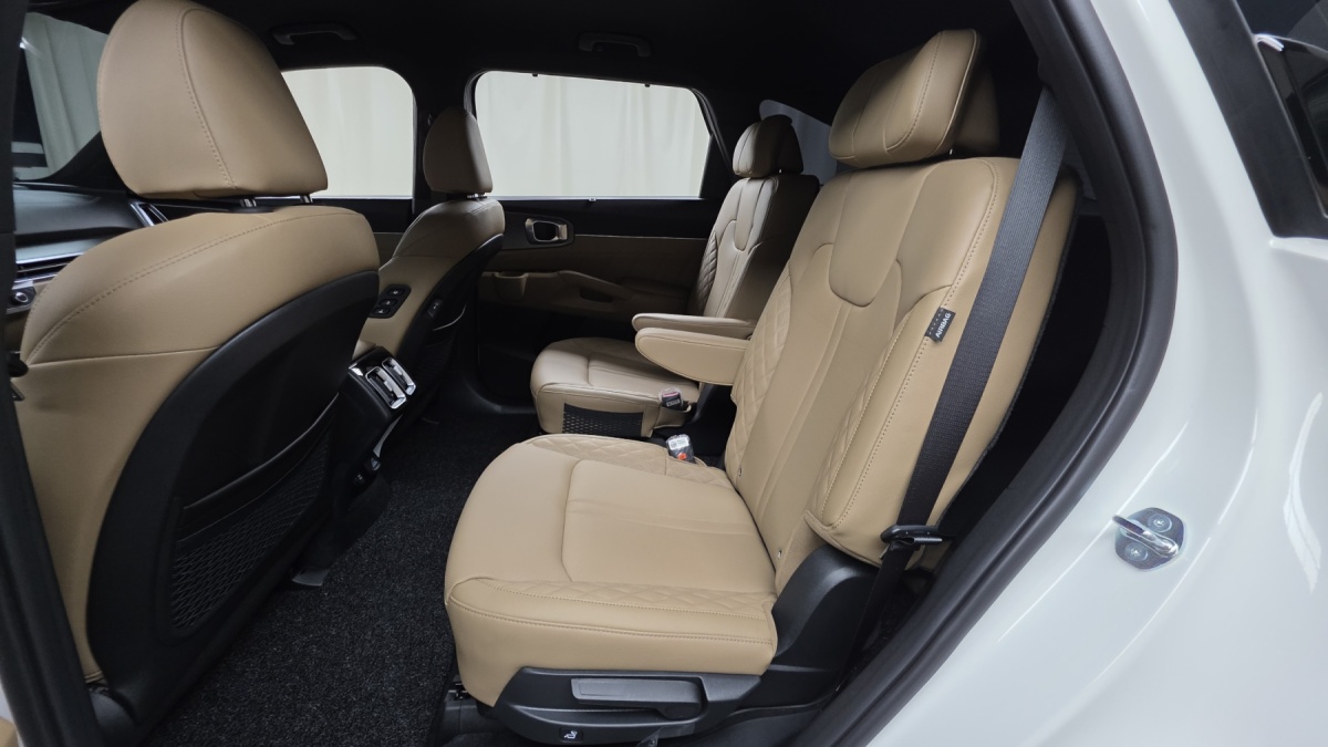 Kia Sorento, 2024 — фото 12 из 12