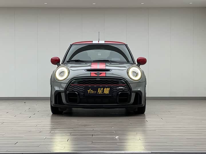 Mini Mini JCW, 2021 — фото 4 из 9