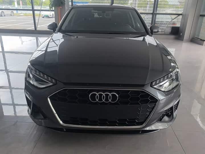 Audi A4L, 2023 — фото 3 из 9