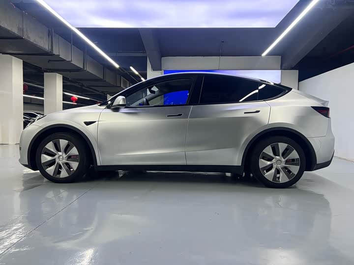 Tesla Model Y, 2022 — фото 8 из 9