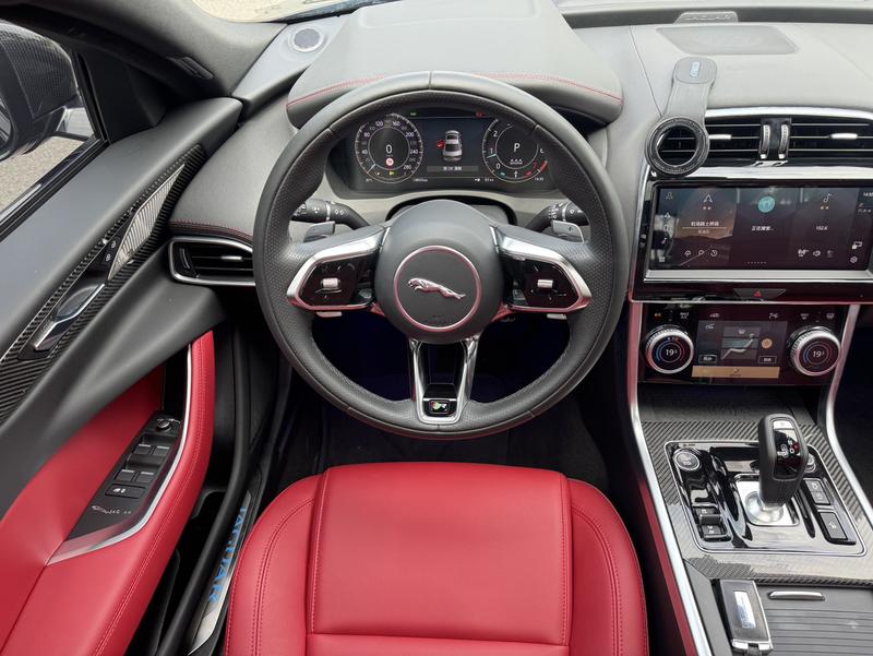 Jaguar XE L, 2024 — фото 7 из 10