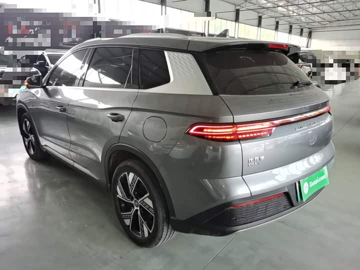 BYD Song Pro Hybrid, 2024 — фото 5 из 9
