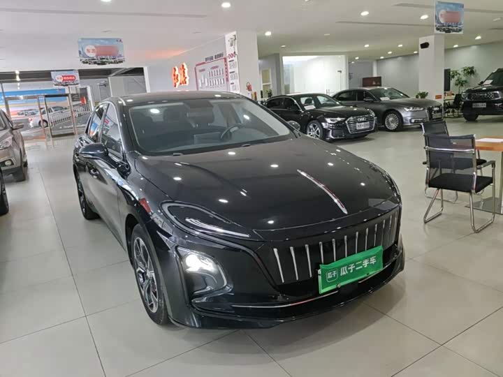 Hongqi E-QM5, 2023 — фото 4 из 9