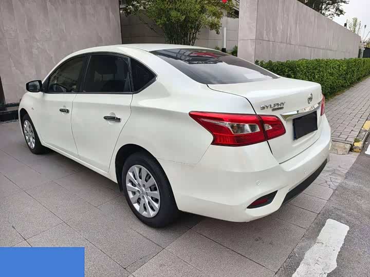 Nissan Sylphy, 2022 — фото 7 из 9